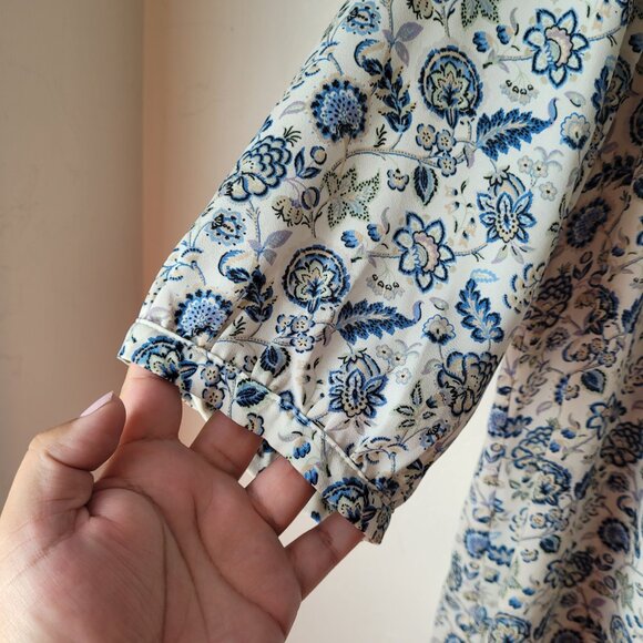 Rose & Olive Plus Size Button Front Floral Boho Blouse - Picture 3 of 7